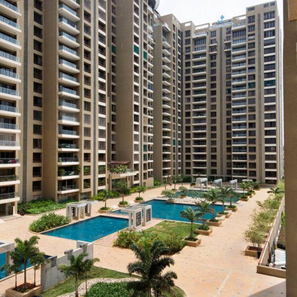 Pebble Bay Apartments